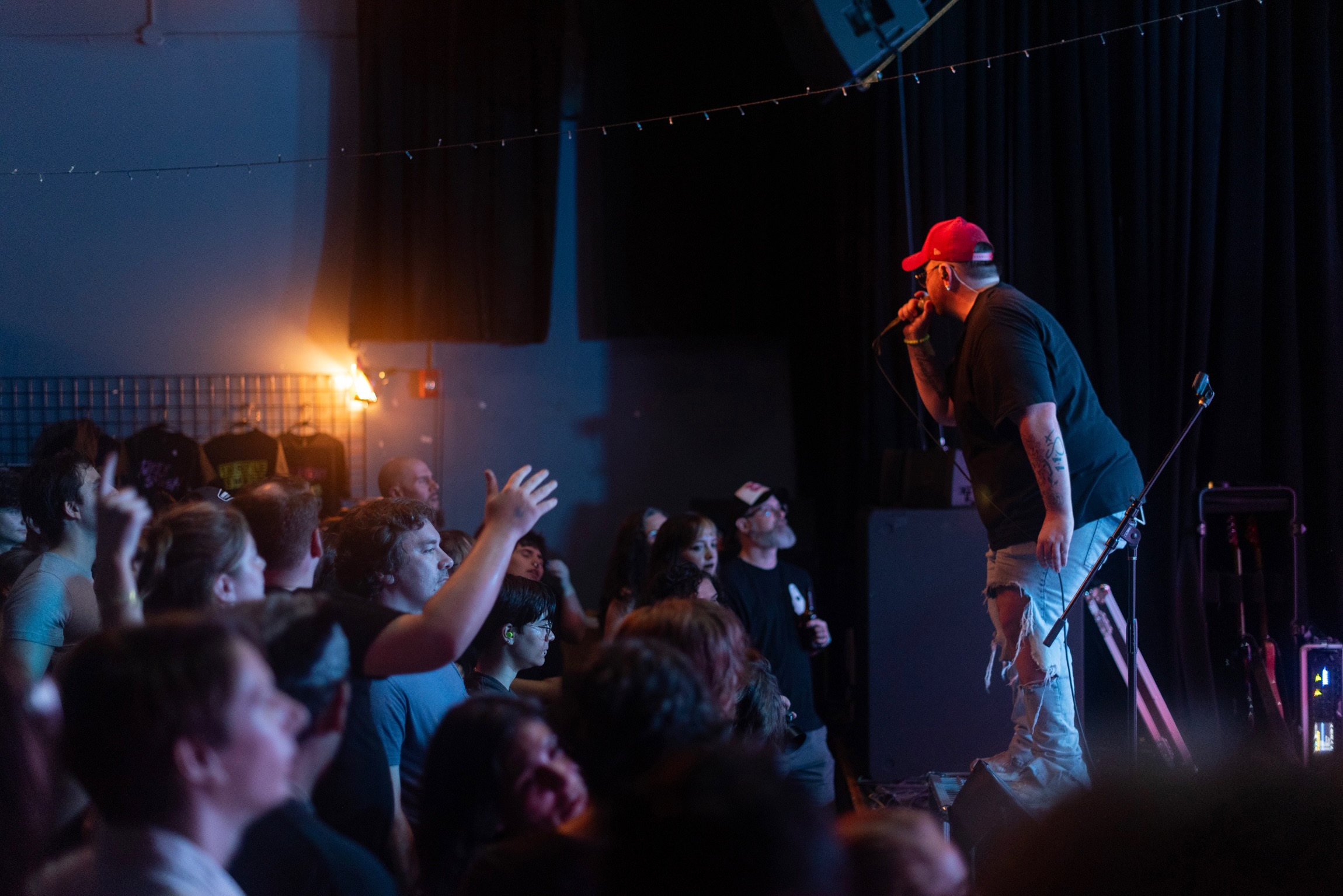 Turtle Smash – crowd singing along